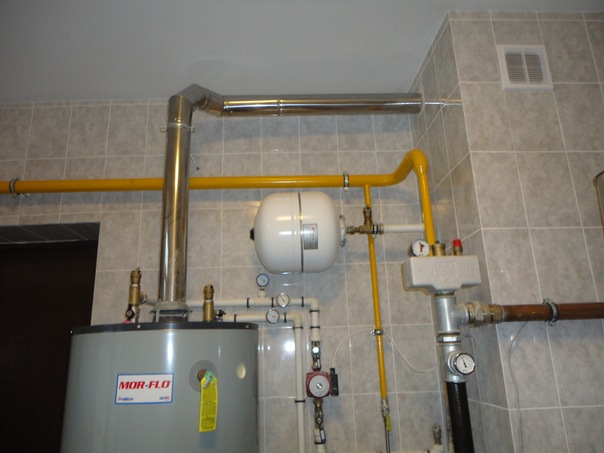 Газовый накопитель Mor-Flo, разводка под накопитель